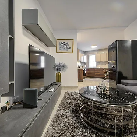 Cosy 3br With Backyard In Of By 360 Estates Gzira